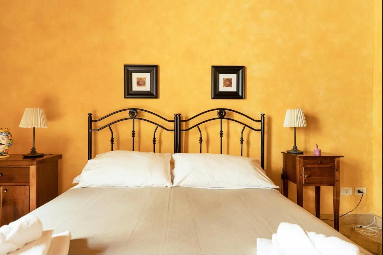 Garconniere In Ortigia Villa Syracuse Exterior photo